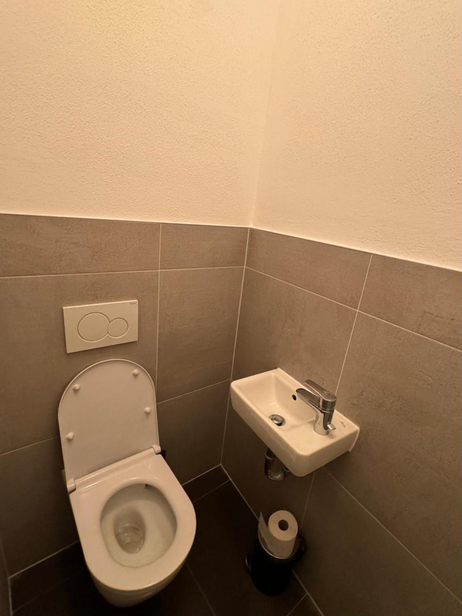 Zentrale Wohnung Mit Balkon Koblenz  Luaran gambar